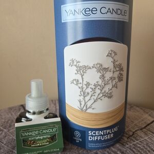 Yankee Candle ScentPlug Diffuser with Refill